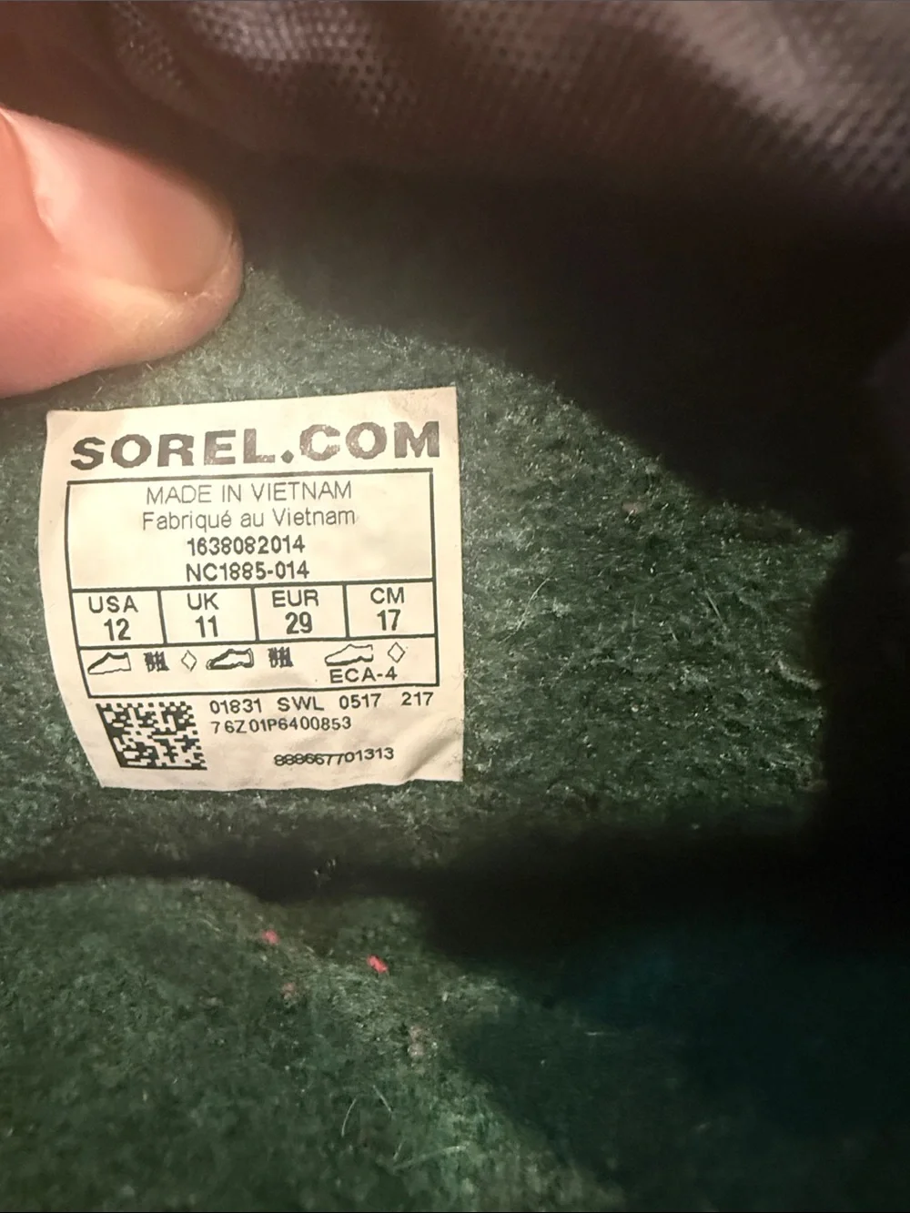 Sorel boys winter snow boots size 12.